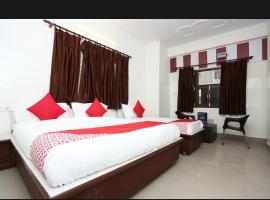 HOTEL SHIVA PALACE - Near Railway Station, hotel en Haridwar