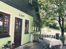 Ferienhäuser zur Schäferei, cheap hotel in Mitwitz