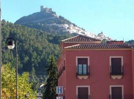 Hostal Rural La Montería, guest house in Orcera