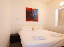 Wallaby Backpackers Hostel Perth - note - Valid passport required to check in, hostel u Perthu