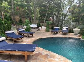 Villa Zainip - Luxury with pool, hotel di Sag Harbor