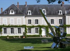 Chateau De La Resle - Design Hotels – pensjonat w mieście Auxerre