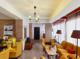 Boutique Hotel Shale, hotel in Bakoerjani