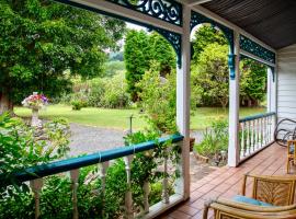 Karamana Homestead (1872), hotel di Coromandel Town