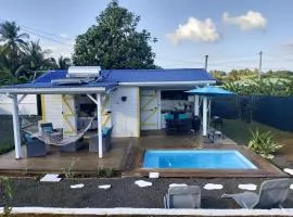 Bungalow chic à Sainte-Rose + piscine.