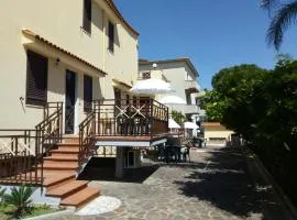 2 bedrooms apartement at Capaccio Paestum 600 m away from the beach with enclosed garden and wifi