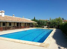 Charming apartment in Noguericas, 120 m², includes jacuzzi, hotel a Casicas