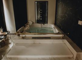 리도 디 오스티아에 위치한 호텔 Royalroom-relaxing spa & luxury apartments
