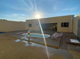 Linda Casa na Chapada dos Guimarães com piscina., hotel in Buriti