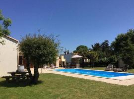 La Villa du Payré, proche mer et piscine chauffée, villa en Jard-sur-Mer