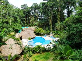 Cariblue Beach and Jungle Resort, hotell i Puerto Viejo