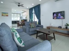 Desaru Comfy Home with Netflix Near Beach, Waterpark & BBQ