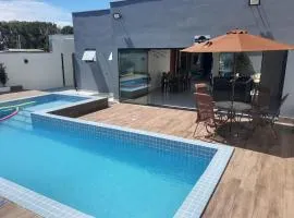 Casa ampla e espaçosa a 200m do mar!