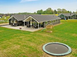 18 person holiday home in Bogense – dom wakacyjny w mieście Skåstrup