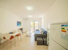 Modern Apartment in Vrsi, 45 m², spacious terrace