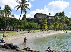 Studio confortable &agrave; Fort-de-France de 25 m&sup2; avec balcon priv&eacute;