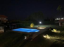 Caba&ntilde;as Puerta del Sol, hotel near San Rafael Airport - AFA, 