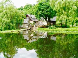 Le Moulin L'Eveque, hotel blizu znamenitosti Vijadukt Souleuvre, Campeaux