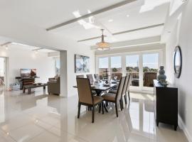 Perfect condo, room for everyone! Beachfront resort, אתר נופש בסאות' פאדרה איילנד