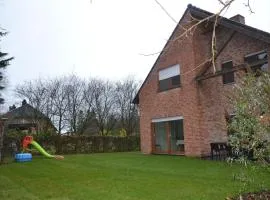 Villa in Puivelde with Terrace