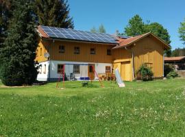 Lovely Holiday Home in Viechtach near the Forest, hotel with parking in Viechtach