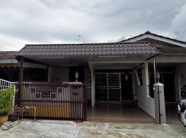 Bagan Terrace House near to Sunway Carnival Mall, Seberang Jaya, hytte i Butterworth