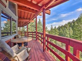 Kotedža Lake Arrowhead Cabin with Deck and Stunning Mtn Views! pilsētā Sanbernardīno