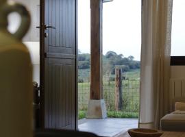 La Huertona de Caviedes - GRUPO VALDHAYA HOMES, hotel en Caviedes