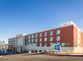 Holiday Inn Express & Suites - Bend South, an IHG Hotel, hotel in Bend