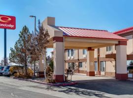 Econo Lodge: Pueblo şehrinde bir jakuzili otel