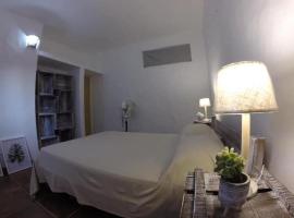 Joyful, hotell sihtkohas Maldonado