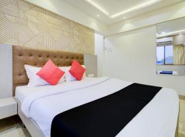 Capital O 77296 Hotel Jalaja Inn, hotel v Bombaji