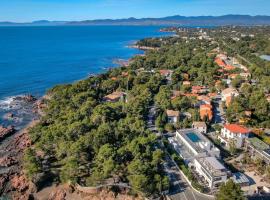 SOWELL Family Riviera, ξενοδοχείο σε Saint-Raphaël