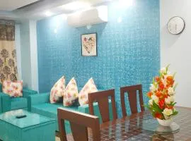 2BHK Short Stay Apartment walking Max Saket ( LIFT +Kitchen+Parking+3 nights min stay)