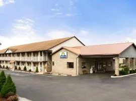 Days Inn by Wyndham Huntington