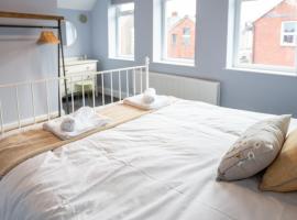 Lovely Coach House with Free Parking, hotel di Cardiff