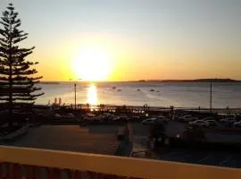 Apartamento Edificio Vanguardia frente al mar