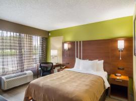 Stayable Jax West, hotel poblíž Mezinárodní letiště Jacksonville - JAX, Jacksonville