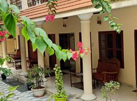 Marina guest house, ξενοδοχείο σε Kovalam