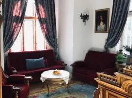 Royal Residence 1901