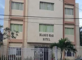 Blanco Mar Hotel