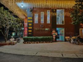 Toàn Vinh Hotel, hotel di Bắc Quang