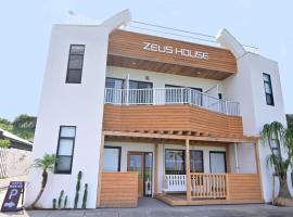 Zeus House, hotel in Nishinoomote