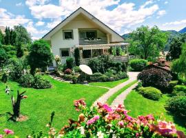 Apartments Green Paradise, hotel i nærheden af Iglica Waterfalls, Bohinjska Bela