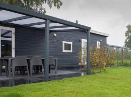 Veluwelodge XL met grillhuis, hotel in Voorthuizen