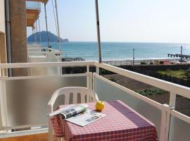 Residence Riviera, huoneistohotelli kohteessa Albenga