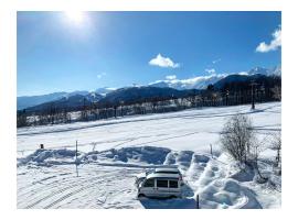 Sunshine Hakuba Ski-to-door by JAMSZ ROYALE