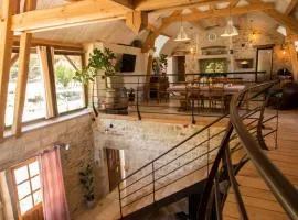 Gîte 2 La grange des hirondelles 3 lits doubles 6 adultes situé entre Bourgogne MORVAN et Vignoble Maison entière labellisée à Gîte de France sous 71 G 2005 labellisé 3 épis - Loft grand volume dans corps de ferme rénovée ANTULLY chez MAYMARD Yannick