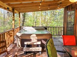 Friendly Bear Cabin, hotel with parking in Pigeon Forge