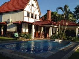 Villa Mommy A Famosa Resort, holiday home in Melaka